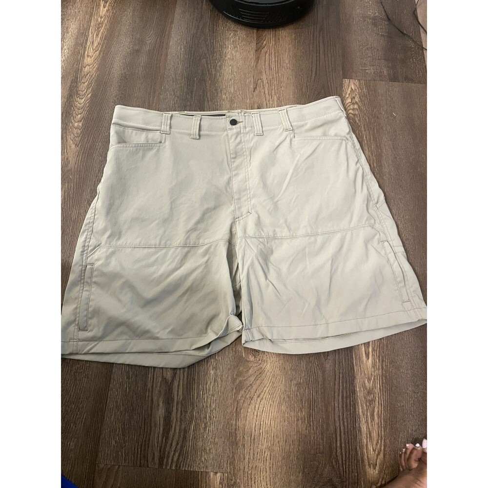 Wrangler Outdoor Shorts Men's 44 Tan Casual Hiking Cargo Comfort